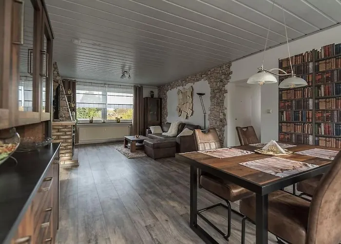 Schöne Lichtdurchflutete Mit Balkon * Hagen (Arnsberg)